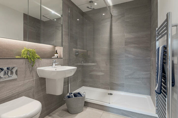 2 Bedroom Apartment To Rent In Farrier, M5