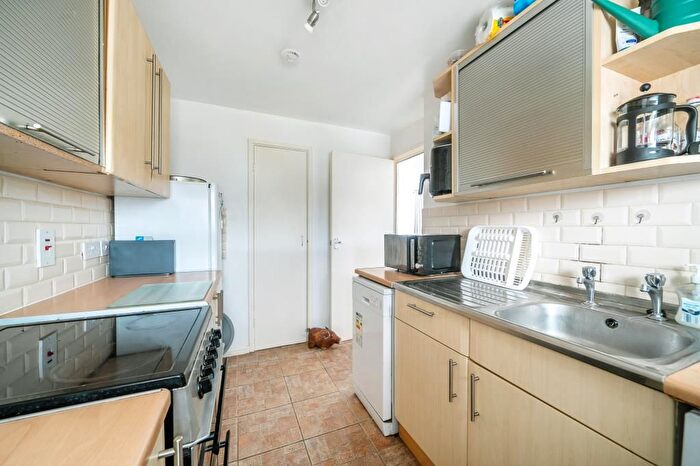1 Bedroom Flat For Sale In Bracknell, Berkshire, RG12