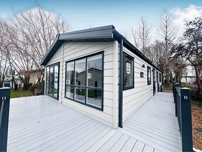 3 Bedroom Park Home For Sale In Abi Kielder, Vinnetrow Road, Chichester, PO20