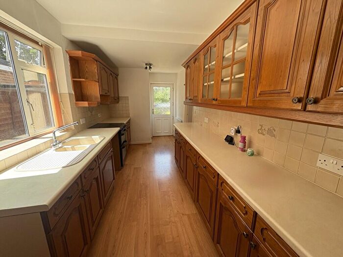3 Bedroom Semi-Detached House To Rent In King Edwards Avenue, Southampton, SO16