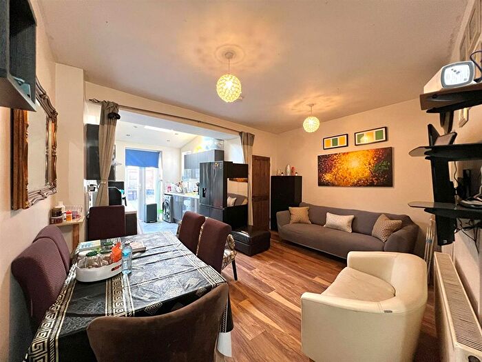 3 Bedroom Property To Rent In Higham Hill Road, London, E17