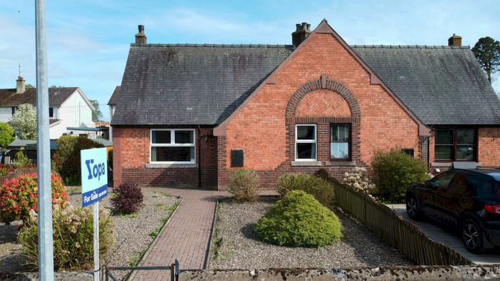 2 Bedroom Semi-Detached House For Sale In St. Margarets Park, Forfar, DD8