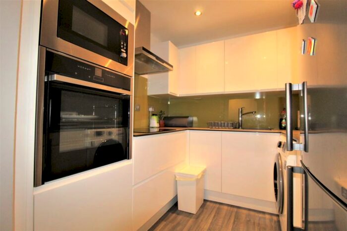 2 Bedroom Apartment To Rent In Winnipeg Way, Broxbourne, EN10