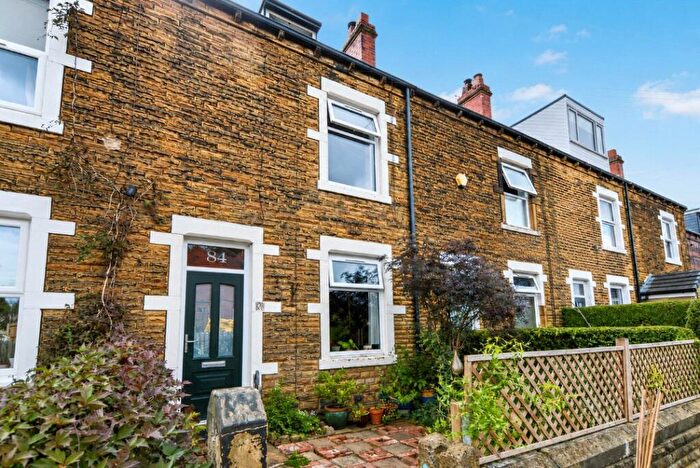 3 Bedroom Town House For Sale In Eshald Place, Woodlesford, Leeds, West Yorkshire, LS26