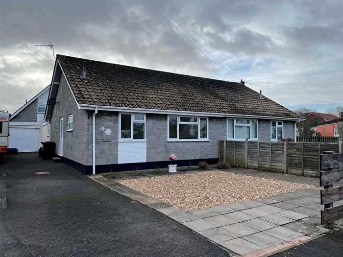 2 Bedroom Semi-Detached Bungalow For Sale In Little Pen, Berrow, TA8