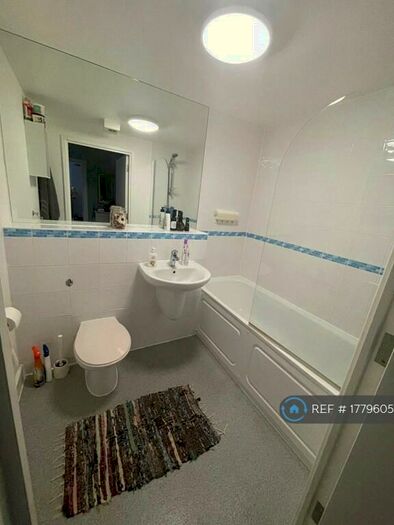 1 Bedroom Flat To Rent In Meridia Court, London, E15