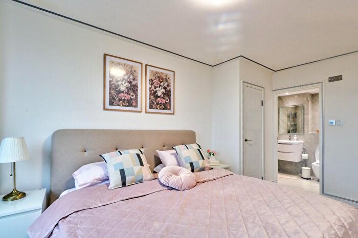 2 Bedroom Apartment To Rent In Greville Road, London, NW6