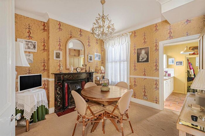 2 Bedroom Terraced House For Sale In Evelyn Avenue, Newhaven, BN9