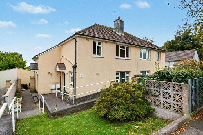 1 Bedroom Apartment For Sale In Lancaster Gardens, Plymouth, Devon, PL5