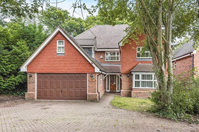 7 Bedroom Property To Rent In Lime Avenue, Camberley, GU15