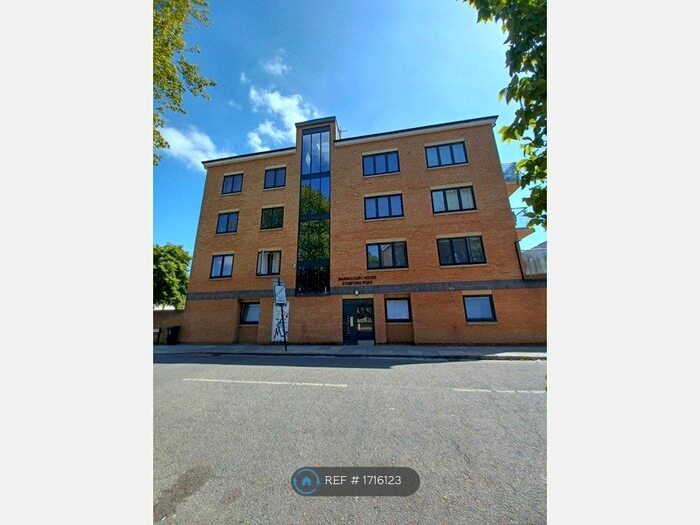 2 Bedroom Flat To Rent In Marshcourt House, London, N15