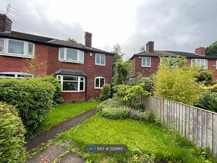 3 Bedroom Semi-Detached House To Rent In Lightbowne Road, Manchester, M40