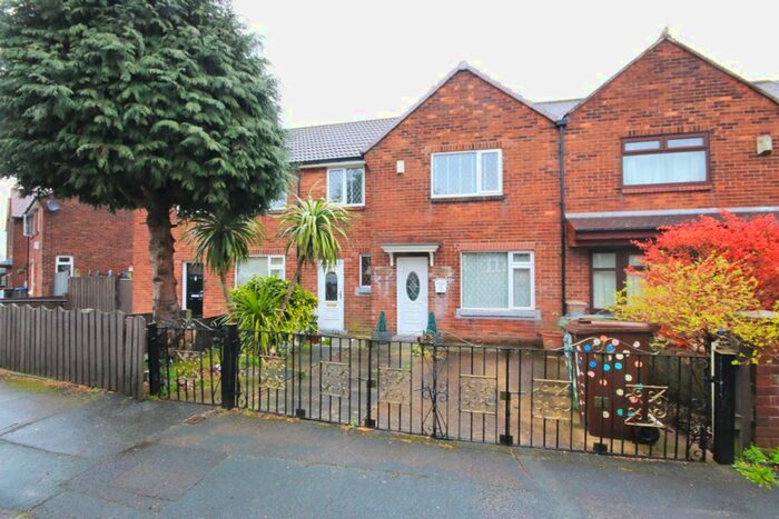 3 Bedroom Semi-Detached House To Rent In Britannia Road, Wigan, WN5