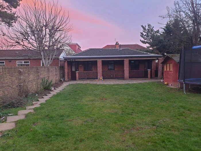 1 Bedroom Flat To Rent In Jersey Road, Hounslow TW5