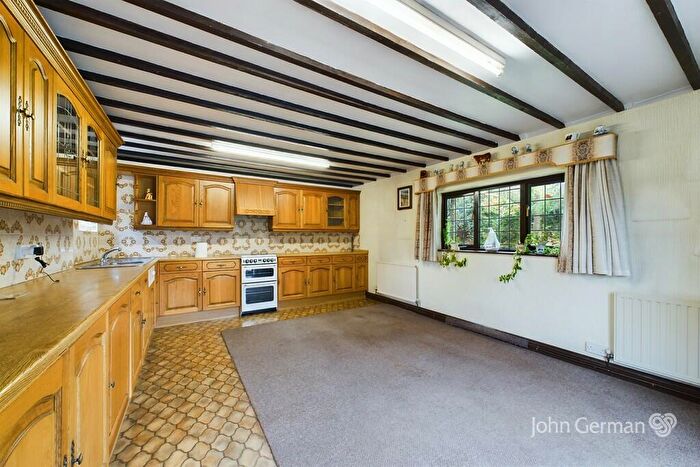 2 Bedroom Detached House For Sale In Town Hill, Yoxall, DE13