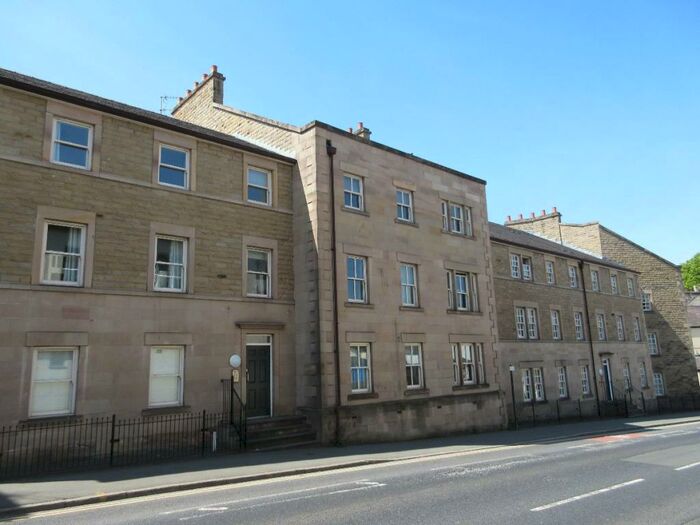 2 Bedroom Apartment To Rent In Elizabeth Court, Henry Street, Lancaster, LA1