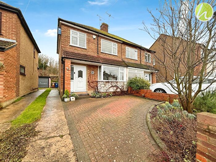 3 Bedroom Semi Detached House For Sale In Prospect Avenue, Stanford-Le-Hope, SS17