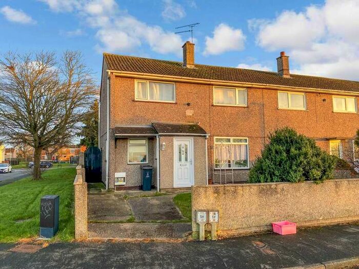 3 Bedroom End Of Terrace House To Rent In Chickerall Road, Park North, Swindon, SN3