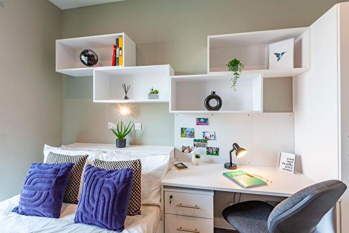 1 Bedroom Flat To Rent In Heavitree Road, Exeter, EX1