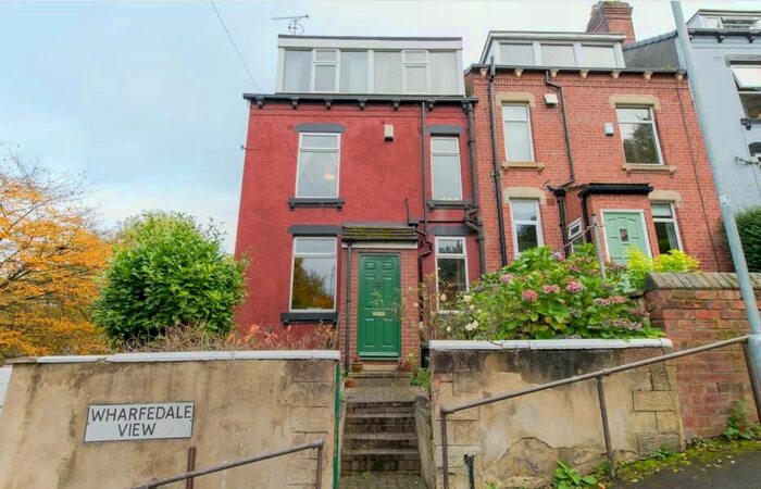 3 Bedroom End Of Terrace House To Rent In Wharfedale View, Leeds, LS7