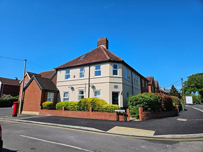 1 Bedroom Flat For Sale In The Avenue, Bishops Waltham, Hampshire, SO32