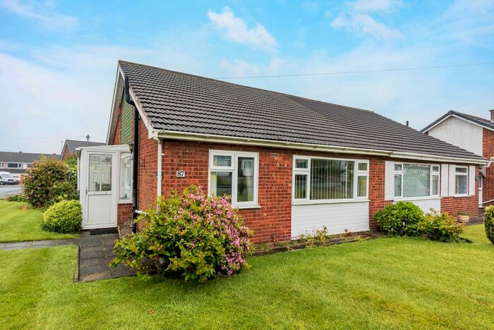 2 Bedroom Bungalow To Rent In Lilac Avenue, Streetly, Sutton Coldfield, B74