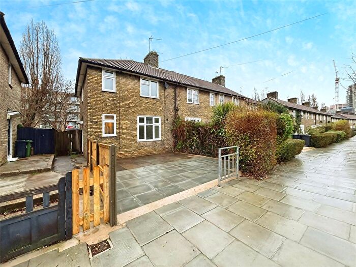 3 Bedroom End Terrace House To Rent In Bentworth Road, London, W12