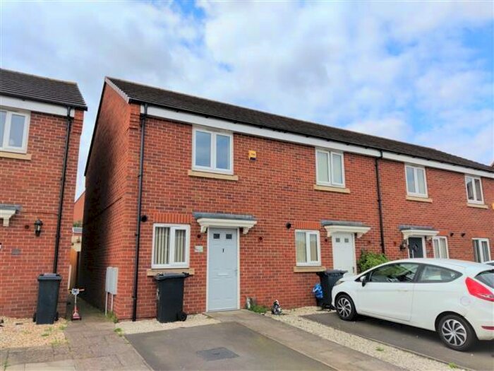 2 Bedroom House To Rent In Chandler Drive, Kingswinford, DY6