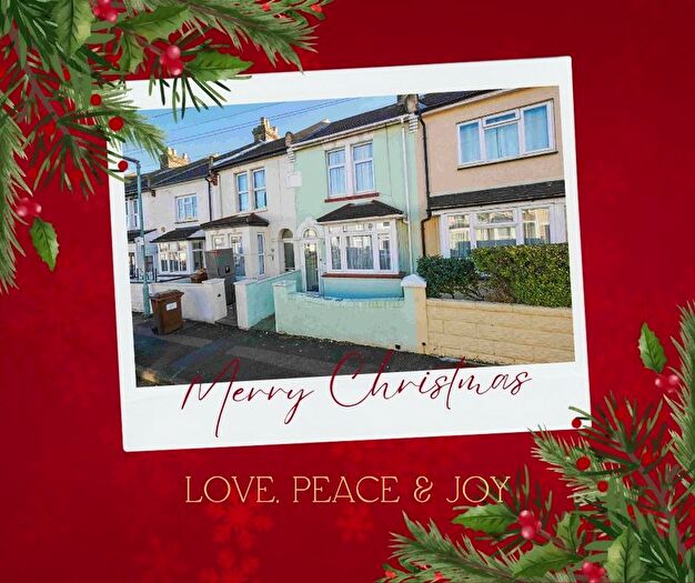 2 Bedroom Terraced House For Sale In Longfellow Road, Gillingham, ME7