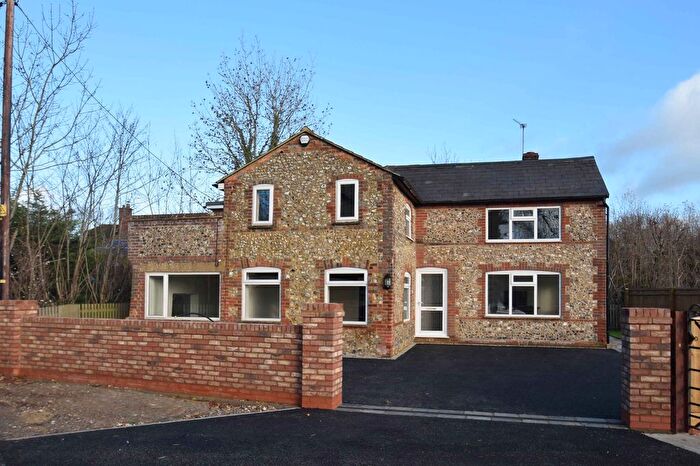 1 Bedroom Property To Rent In Lower Icknield Way, Longwick, HP27