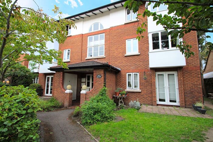 1 Bedroom Flat To Rent In Kingsworthy Close, Kingston Upon Thames, KT1