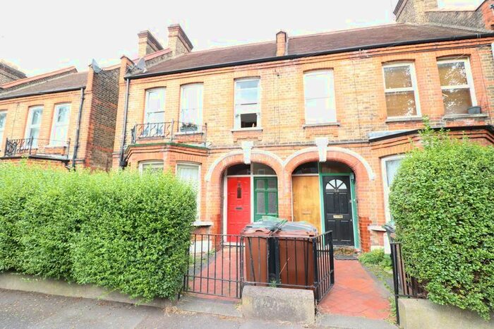 2 Bedroom Flat To Rent In Diana Road, London E17