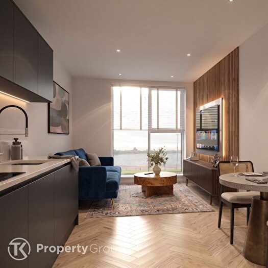 3 Bedroom Flat For Sale In , CH41