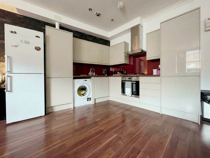 1 Bedroom Flat To Rent In Whitehall Lane, Grays, RM17