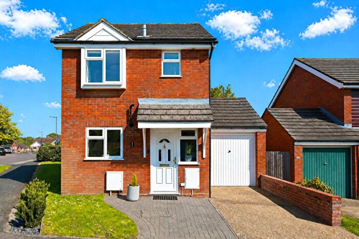 2 Bedroom Detached House For Sale In Barnard Close, Frimley, Camberley, Surrey, GU16