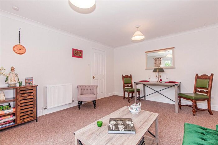 2 Bedroom Apartment To Rent In Sunderland Avenue, Oxford, Oxfordshire, OX2