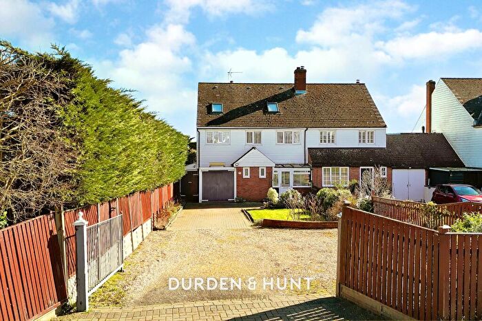 6 Bedroom Semi-Detached House For Sale In The Moat, Toot Hill, Ongar, CM5