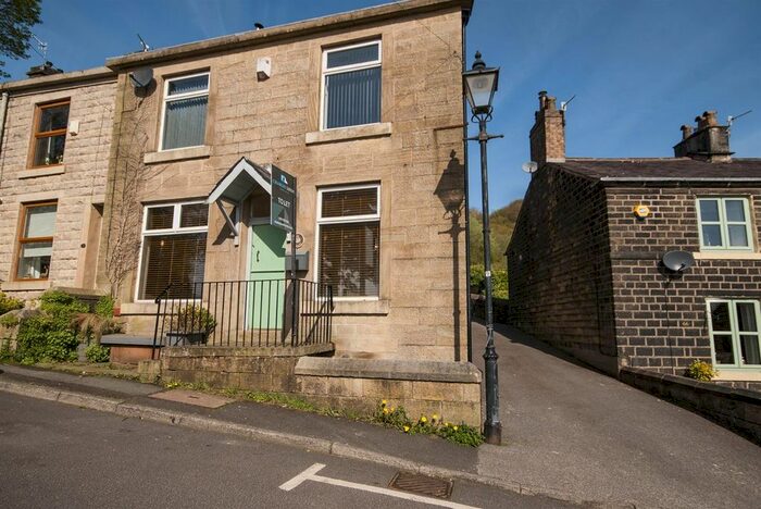 3 Bedroom Property To Rent In Tanners Street, Ramsbottom, Bury, BL0