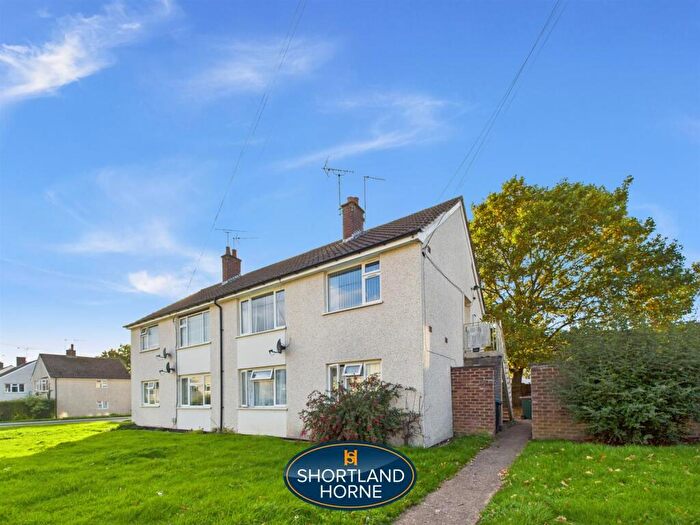 2 Bedroom Maisonette For Sale In Dunhill Avenue, Tile Hill, Coventry, CV4