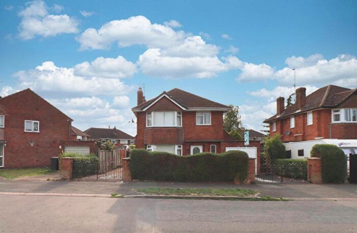 3 Bedroom Detached House To Rent In Barton Road, Barton Seagrave, NN15