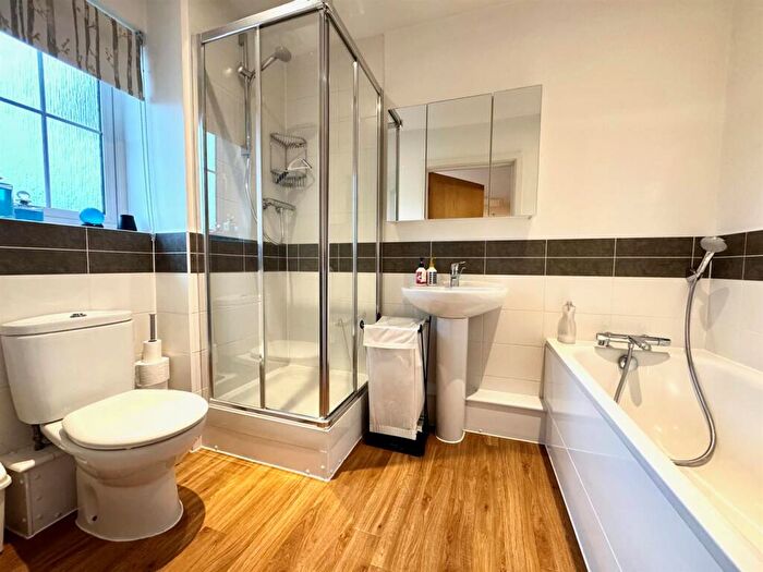 2 Bedroom Coach House For Sale In Yellowhammer Close, Stowmarket, IP14