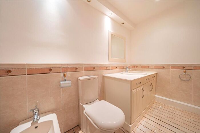 2 Bedroom Apartment For Sale In The Moorings, Harrogate Road, Leeds, West Yorkshire, LS17