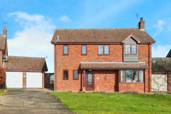 4 Bedroom Detached House For Sale In Rectory Road, Wyverstone, Stowmarket, IP14