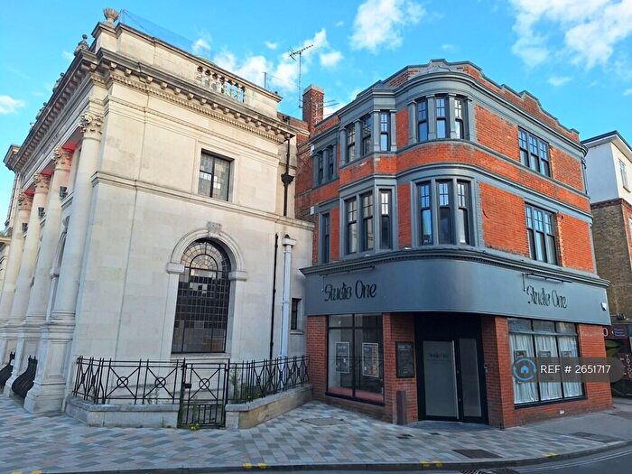 2 Bedroom Flat To Rent In Tindal Street, Chelmsford, CM1