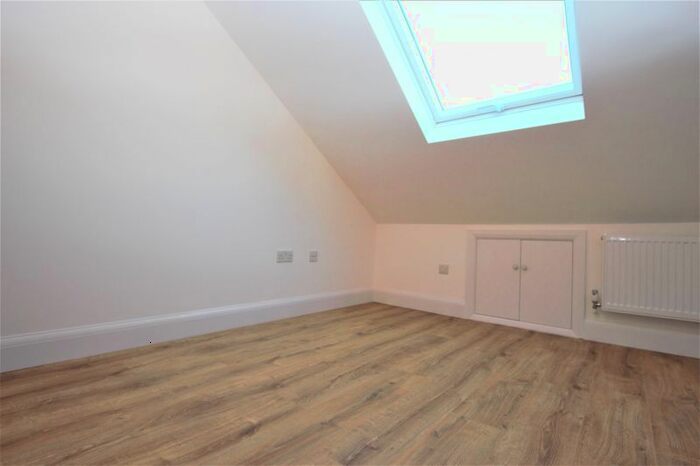 Property To Rent In Hertford Road, Enfield, EN3