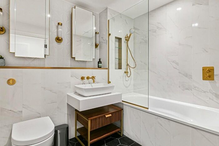 1 Bedroom Flat To Rent In Westwood House, London, SW6