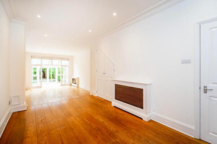 4 Bedroom Terraced House To Rent In Blenheim Terrace, St John's Wood, London, NW8