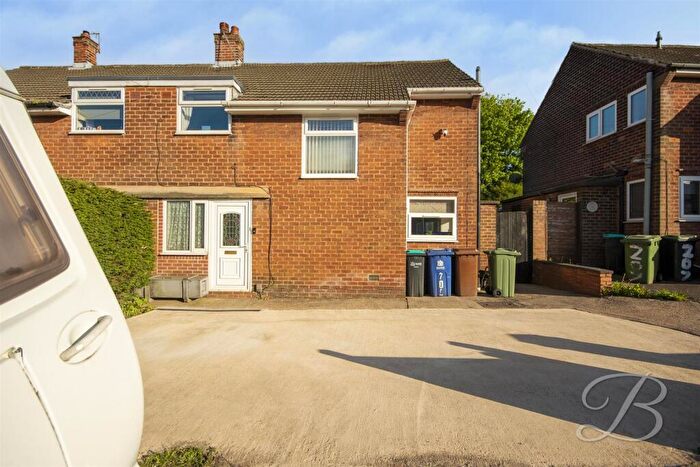 3 Bedroom Semi-Detached House For Sale In Ladybrook Lane, Mansfield, NG18