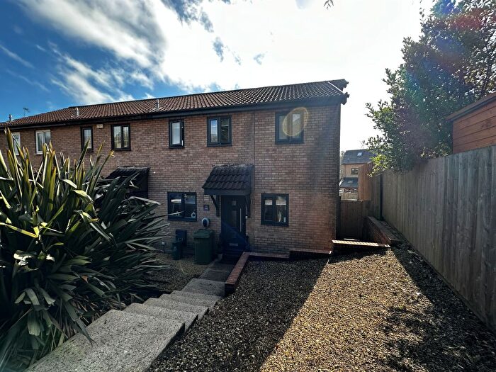 1 Bedroom Property For Sale In Tylcha Ganol, Tonyrefail, Porth, CF39