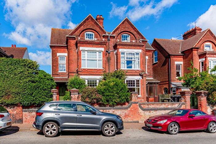 5 Bedroom Semi-Detached House For Sale In Lowestoft Road, Gorleston, NR31